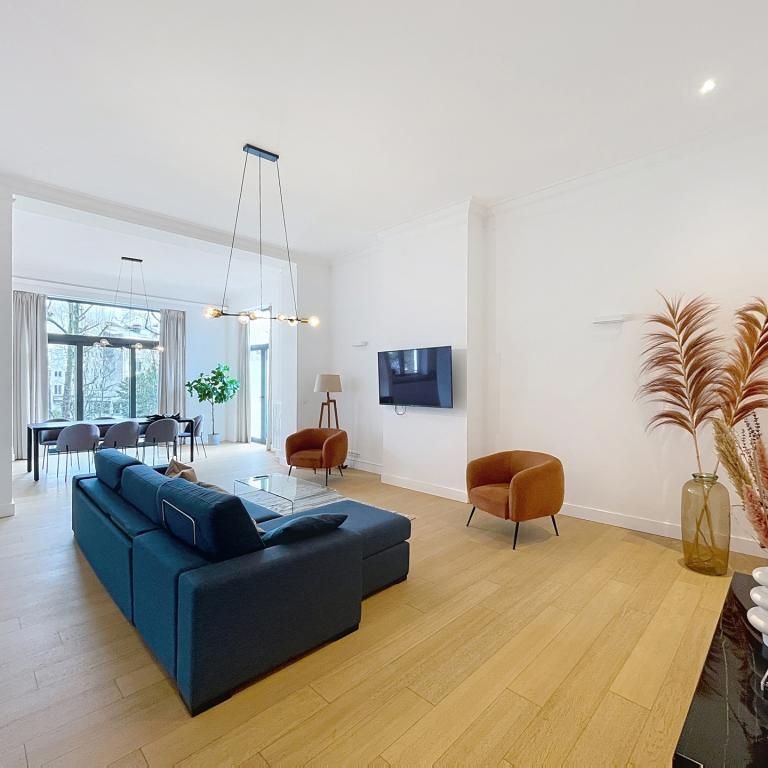 Châtelain/Stéphanie : Appartement meublé 3 chambres 