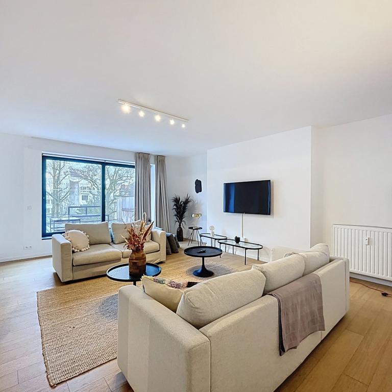 Châtelain/Stéphanie : Duplex meublé 3 chambres et terrasses