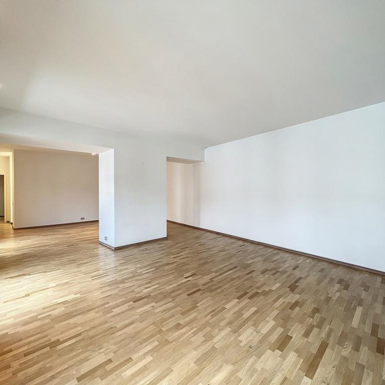 Sablon : Superbe appartement avec une grande terrasse