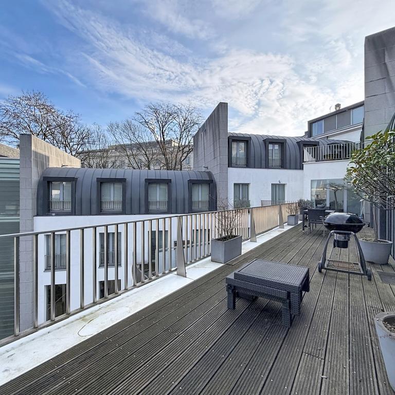 Sablon : Superbe appartement avec une grande terrasse
