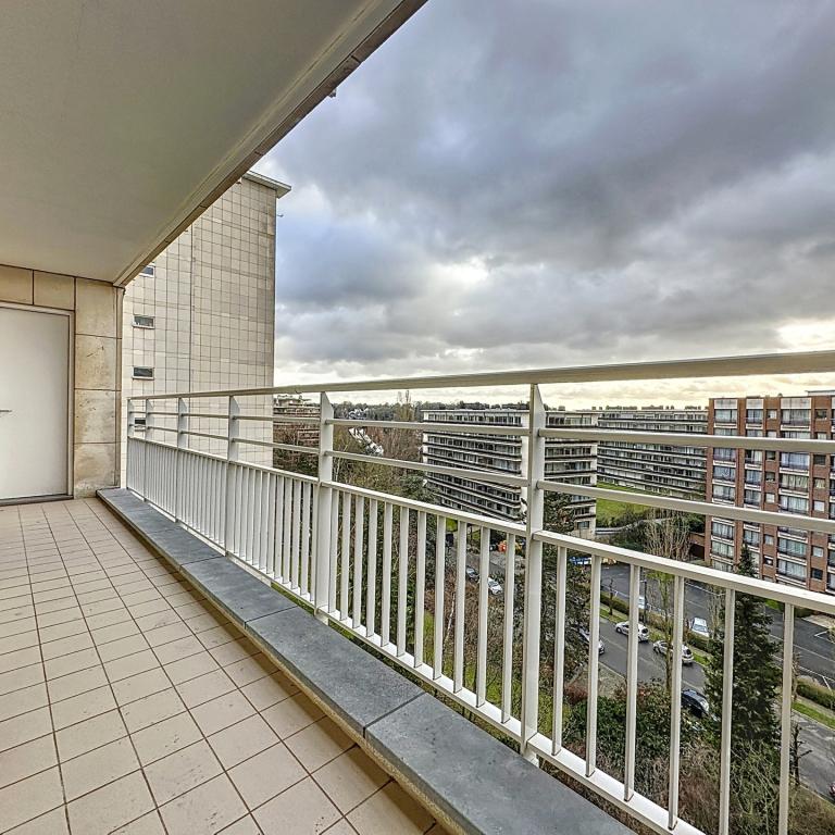 Château de Walzin : appartement meublé 3chambres + terrasses