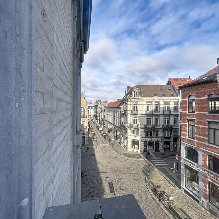 Sablon : Superbe appartement 2 chambres entièrement neuf