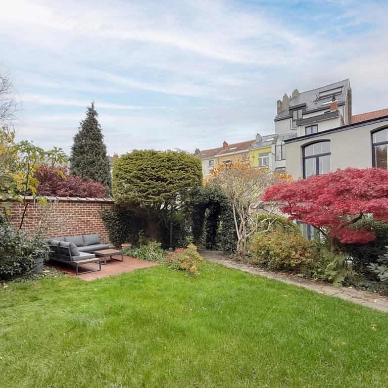 Vanderkindere : Belle arrière maison 4 chambres + jardin