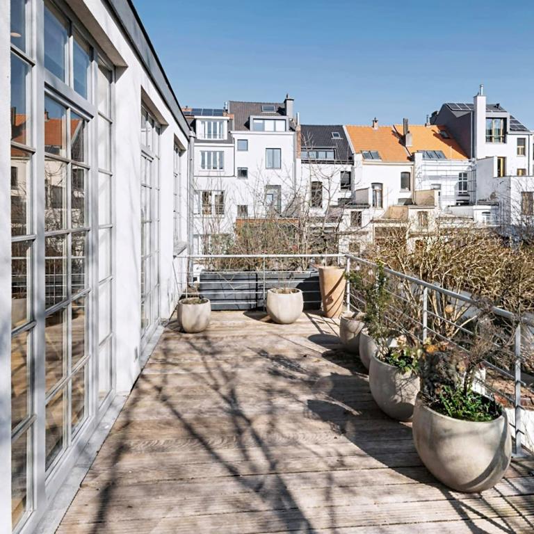 Châtelain: Appartement duplex meublé 3 chambres + terrasses 