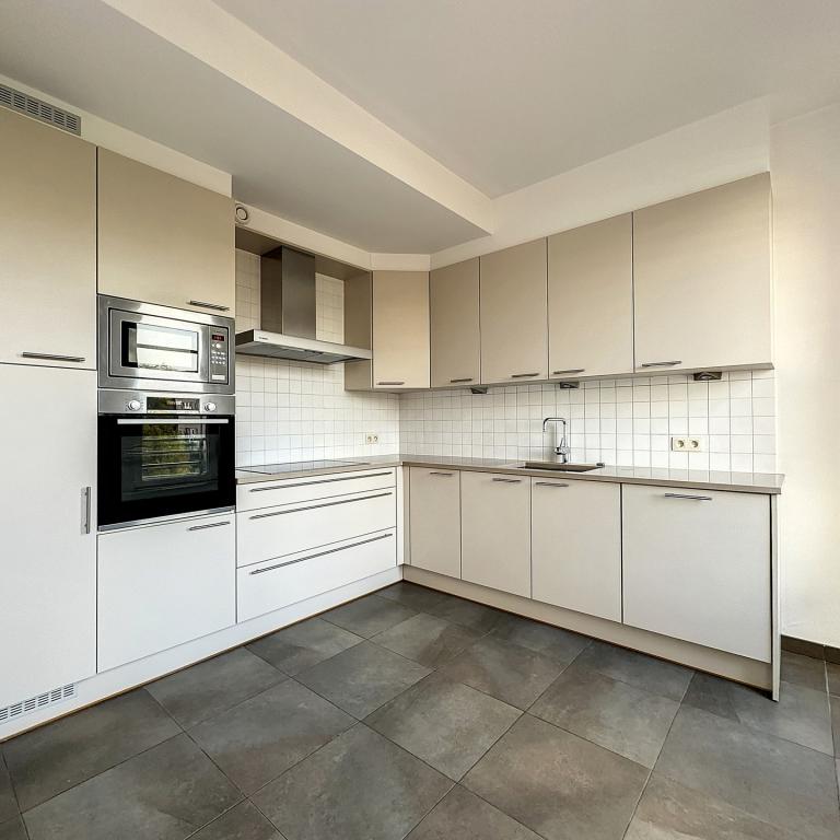 Brugmann Court : Superbe appartement 4 chambres + terrasse