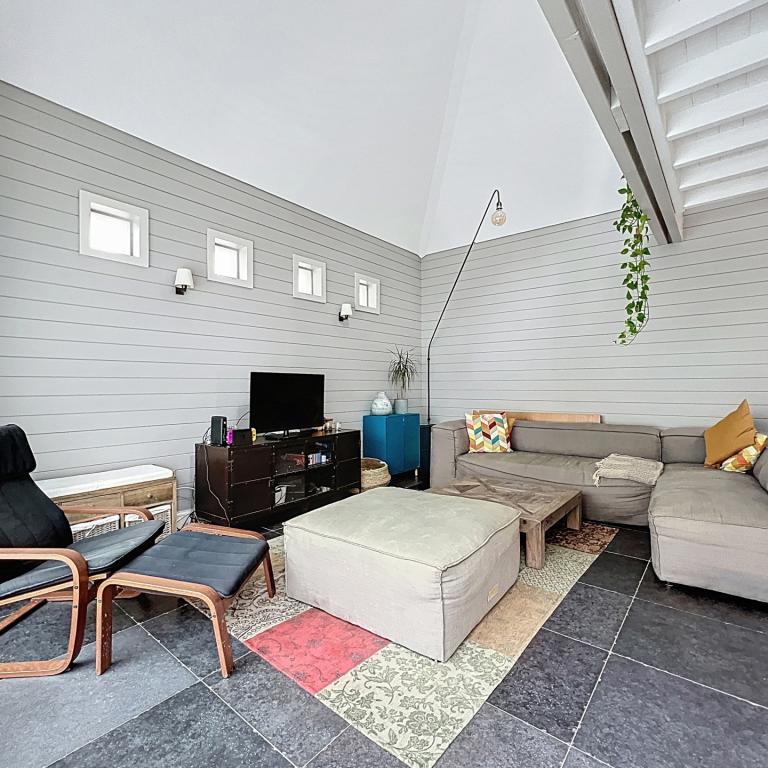 Centre de Bruxelles : magnifique maison + jardin + parking