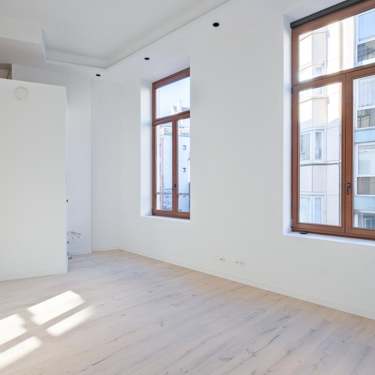 Stephanie/Toison d'or Magnifique studio ±46 m² 