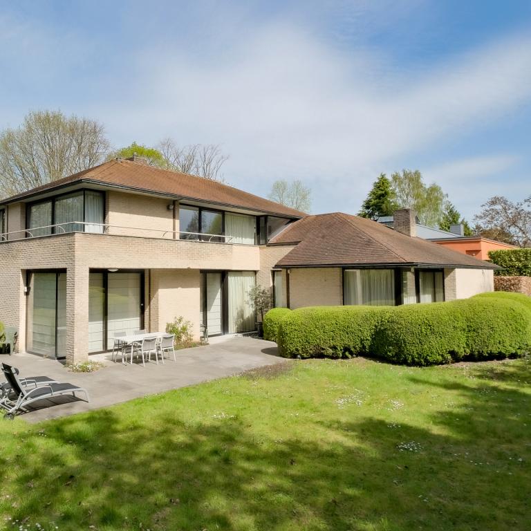 Fort Jaco: magnifique villa de ± 453 m² sur 15 ares - 5 ch.