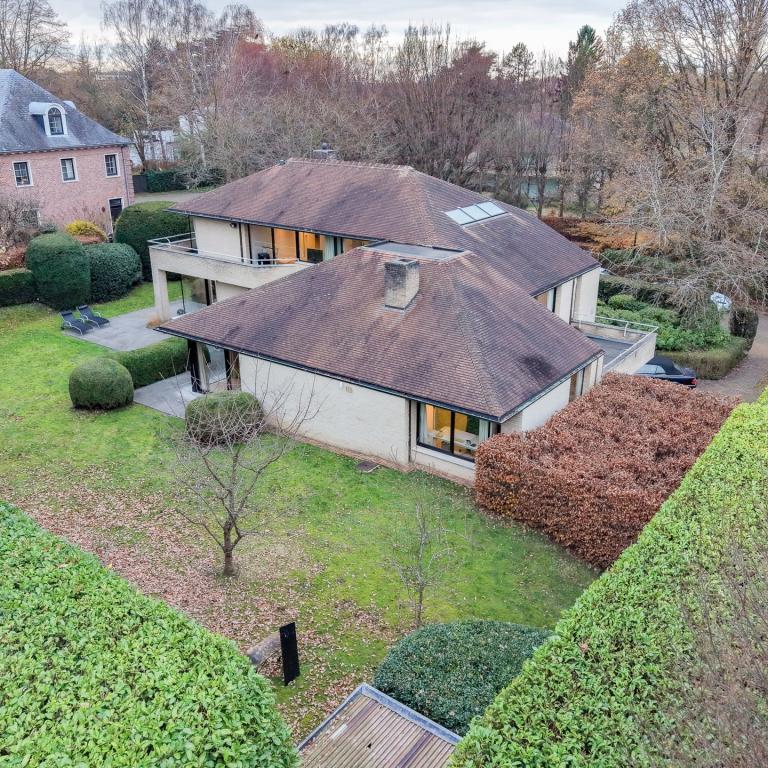 Fort Jaco: magnifique villa de ± 453 m² sur 15 ares - 5 ch.