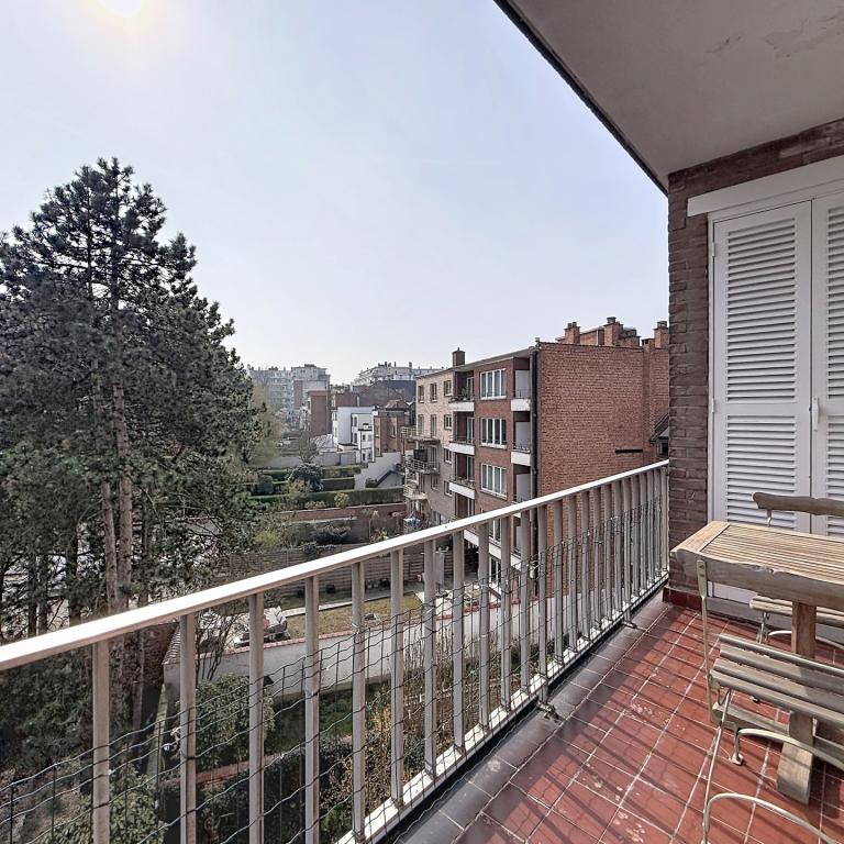 Cavell : Bel appartement meublé 2 chambres 