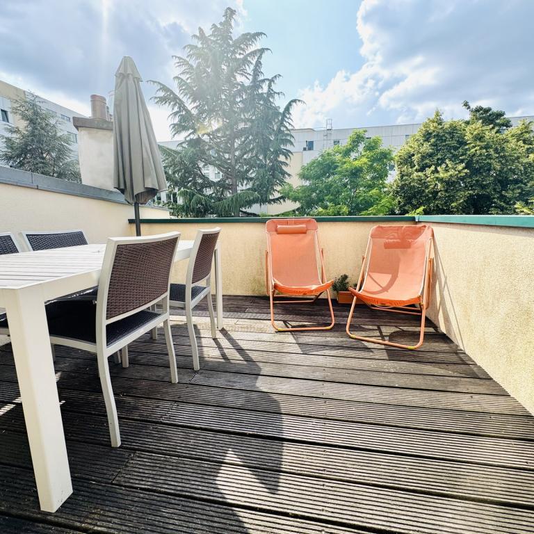 Place Luxembourg: magnifique appartement terrasse S/O 12 m²