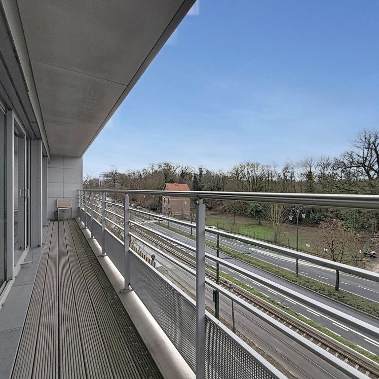 Hippodrome de Boitsfort : Bel appartement moderne + terrasse