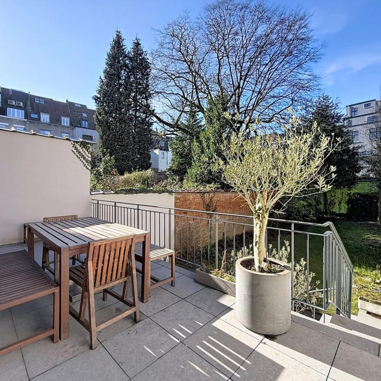 Place Brugmann : Somptueuse maison de Maître rénovée en 2022