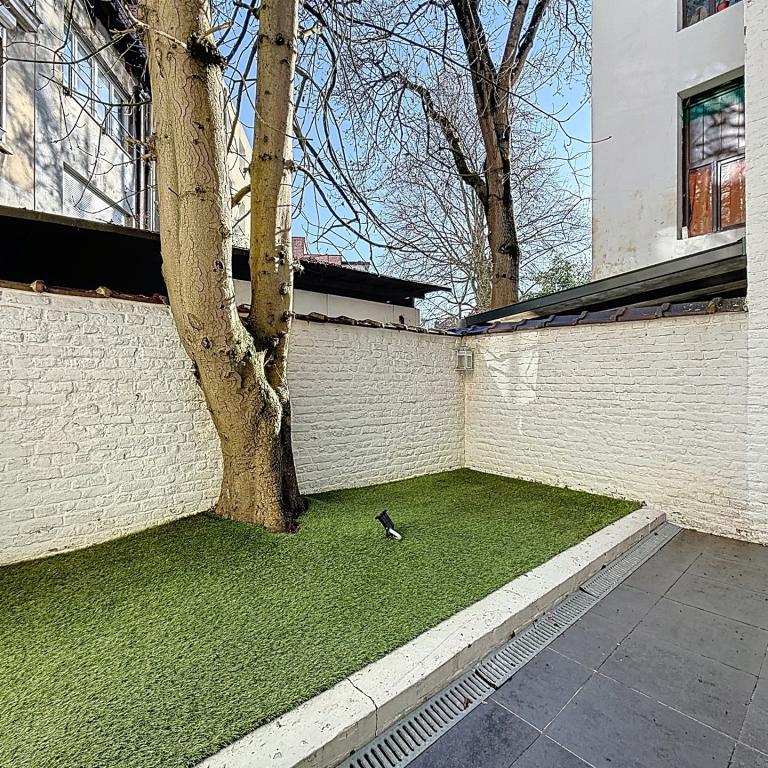 Chatelain : Beau rez-de-chaussée avec jardin !