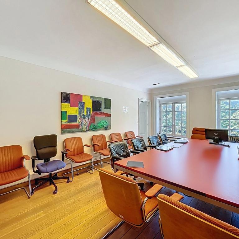 Quartier Royal : Bel espace de bureau