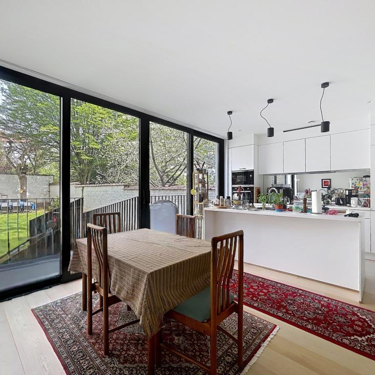 Montgomery - Rez-de-chaussée 3 ch avec jardin + parkings 