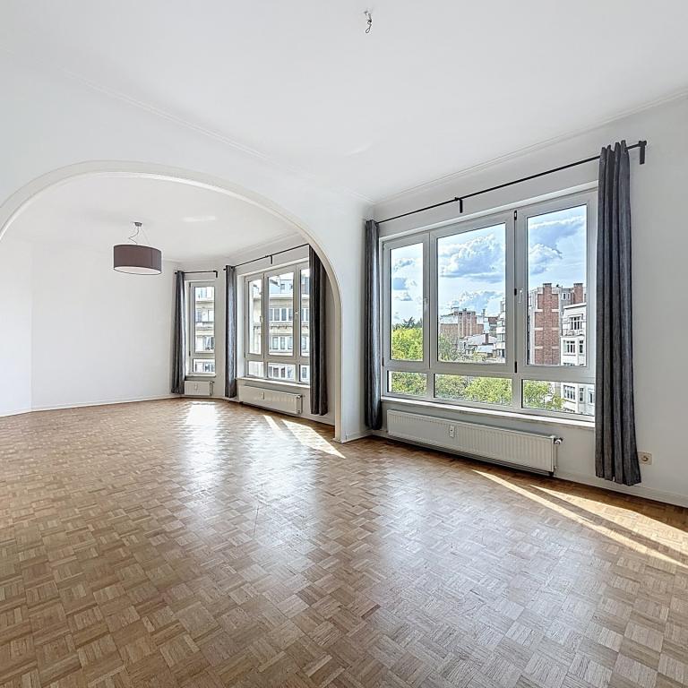 Roosevelt/ULB : Appartement 2 chambres + balcons + garage