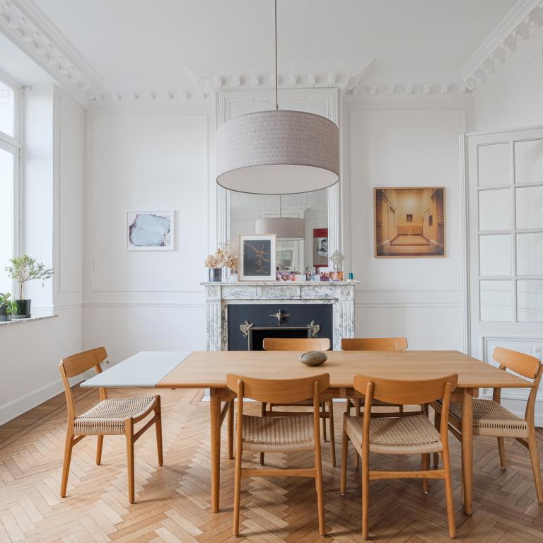 Place Brugmann : bel appartement rénové 4 chambres