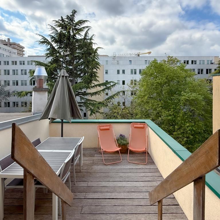 Place Luxembourg: magnifique appartement terrasse S/O 12 m²