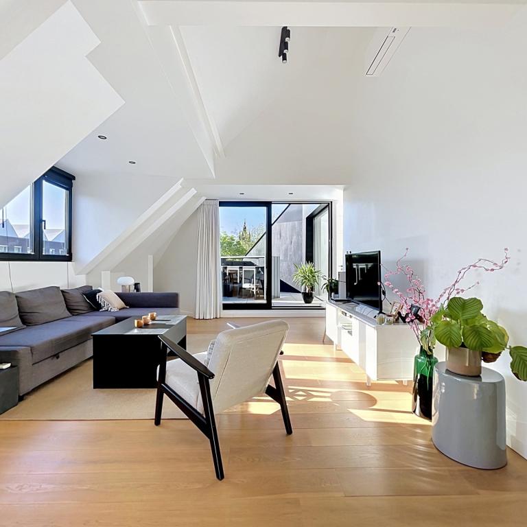 Penthouse 2 chambres rénové en 2021