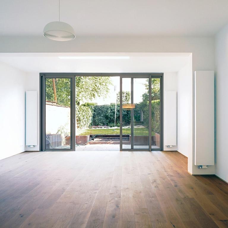 Parvis Saint-Pierre : Magnifique maison rénovée 5 chambres