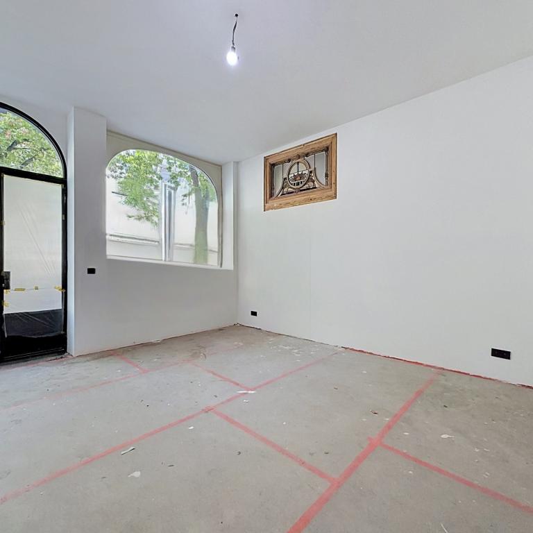 Lepoutre / Pl. Brugmann : Joli commerce casco