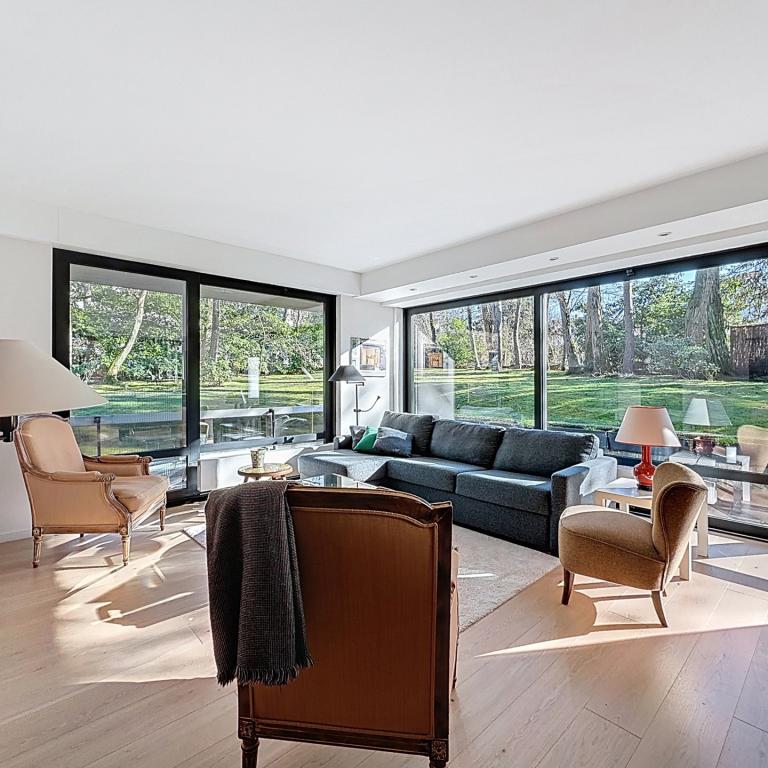 Mix / Soignes : Bel appartement rénové et meublé + terrasse