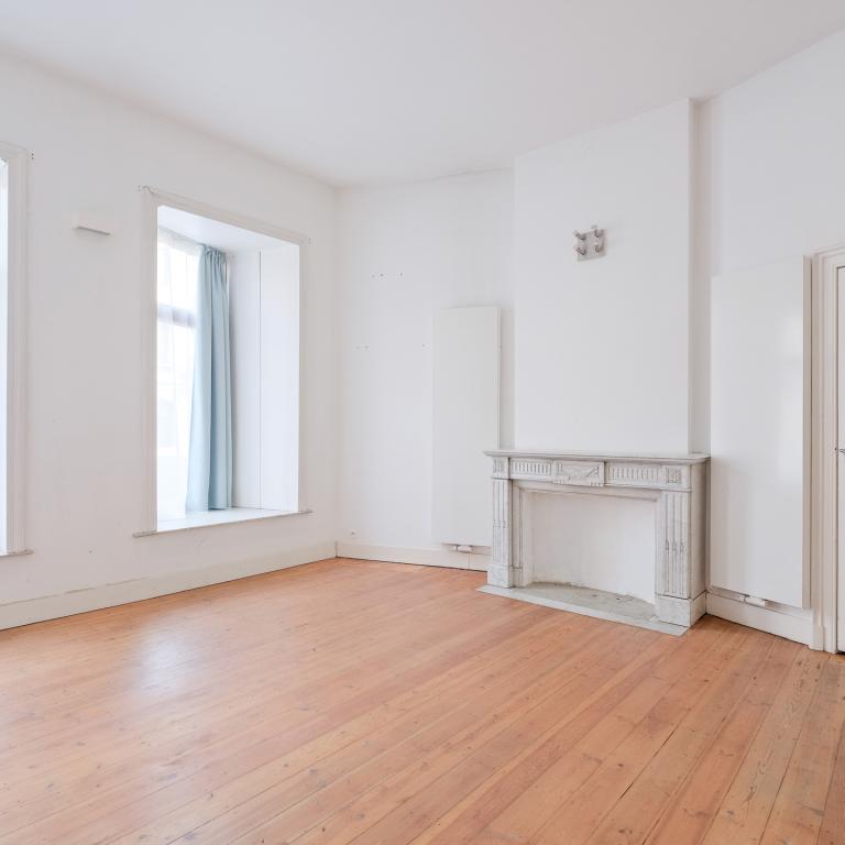Sq. Marie-Louise: beau duplex + jardin, profession libérale