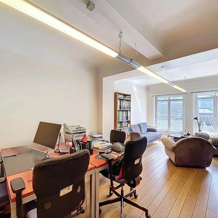 Quartier Royal : Bel espace de bureau