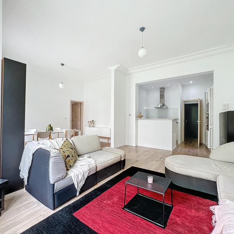 DANSAERT/ST CATHERINE - Superbe appartement 2ch meublé