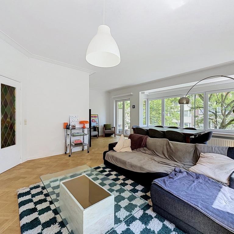 Altitude 100/Molière : Bel appartement de 2 chambres rénové