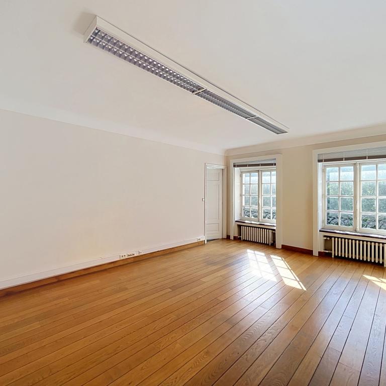 Quartier Royal : Bel espace de bureau