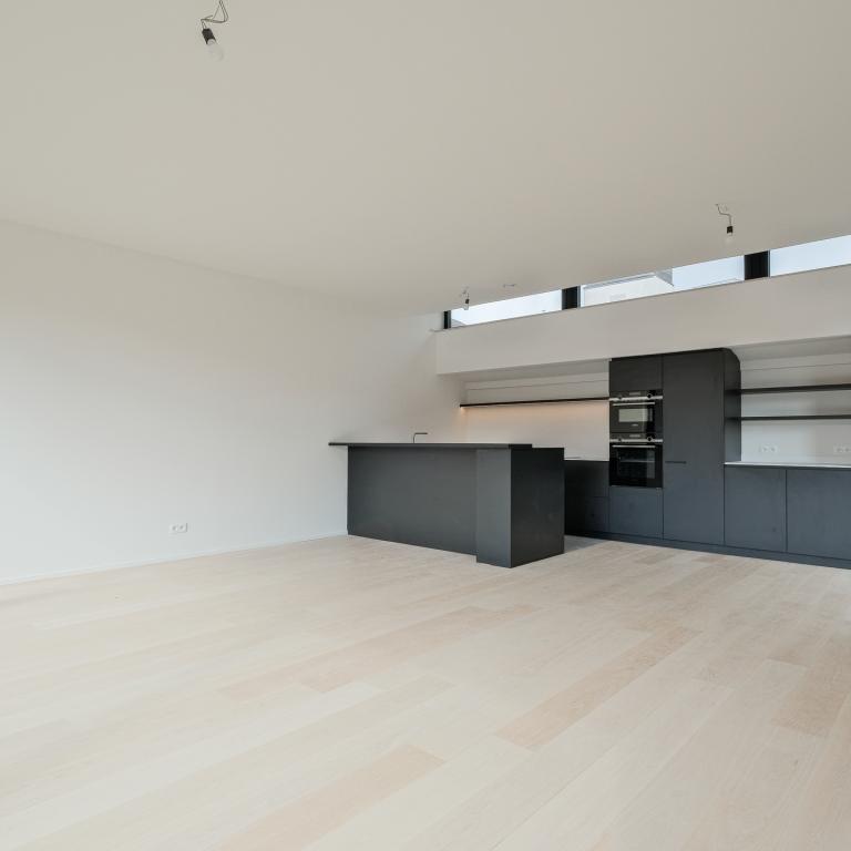 Petit Sablon / Penthouse neuf ±204m² 3ch, terrasse