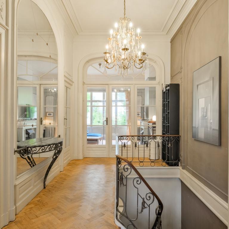 Louise/Bailli - Maison bourgeoise de ± 321 m² + jardin 