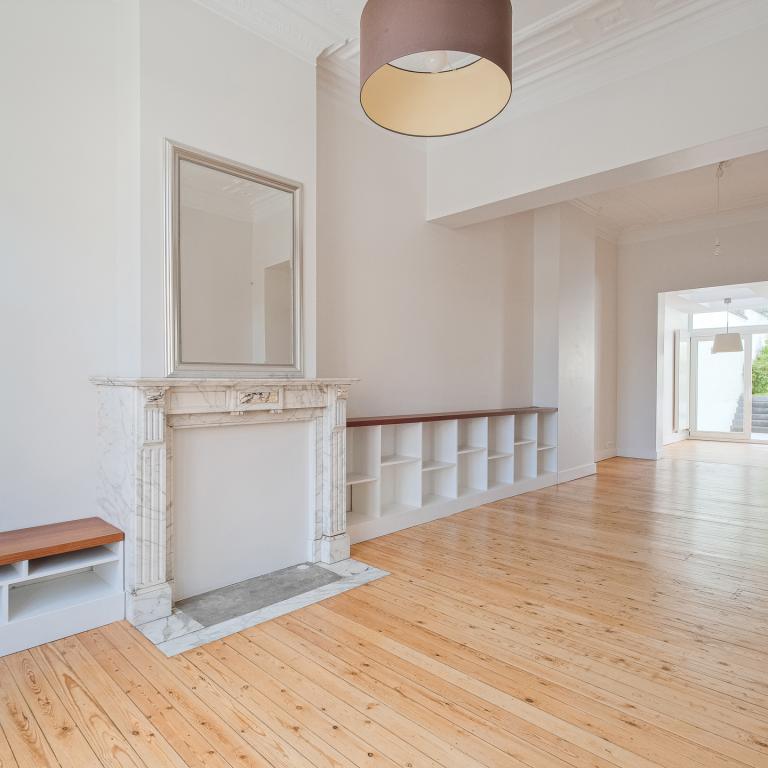 Uccle, Ravissante maison rénovée 5 ch avec jardin
