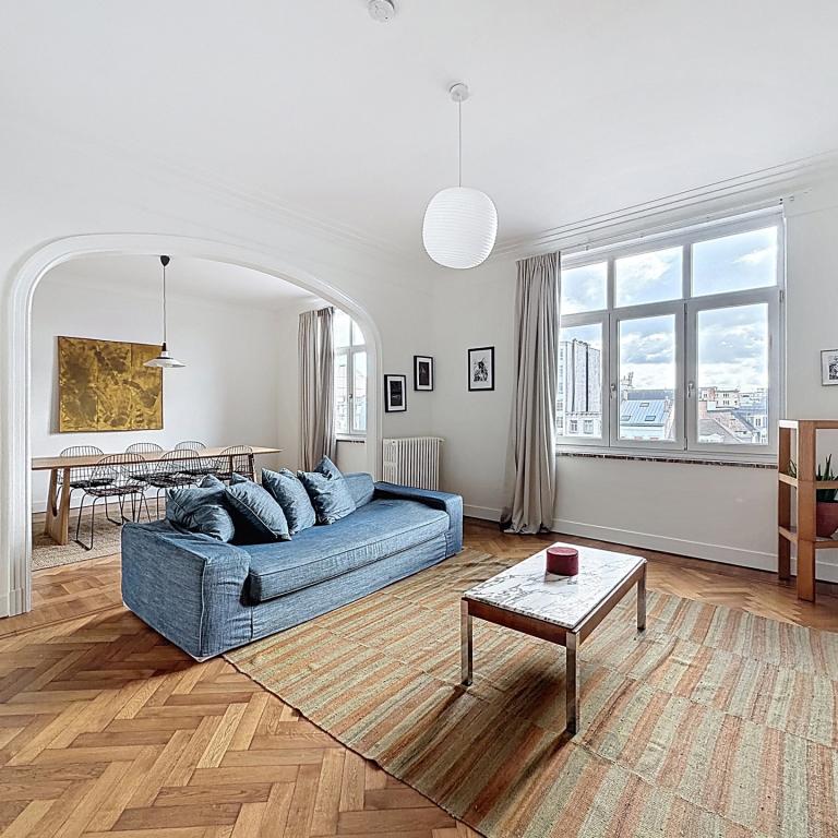 Boulevard Waterloo : Bel appartement meublé de 2 chambres