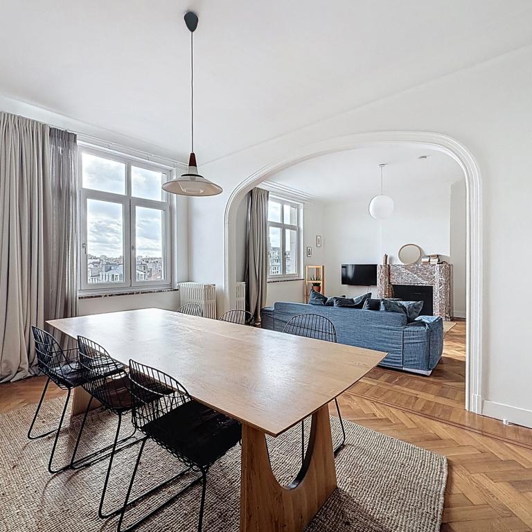 Boulevard Waterloo : Bel appartement meublé de 2 chambres