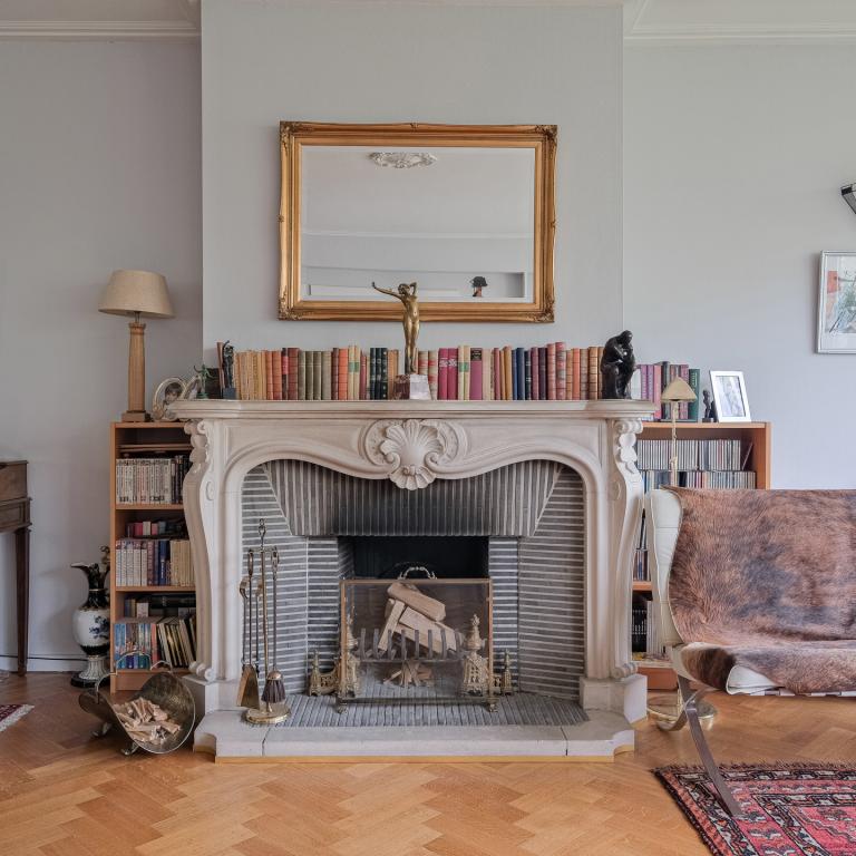 Churchill/Cavell - Appart ± 180 m² avec terrasses et garage.