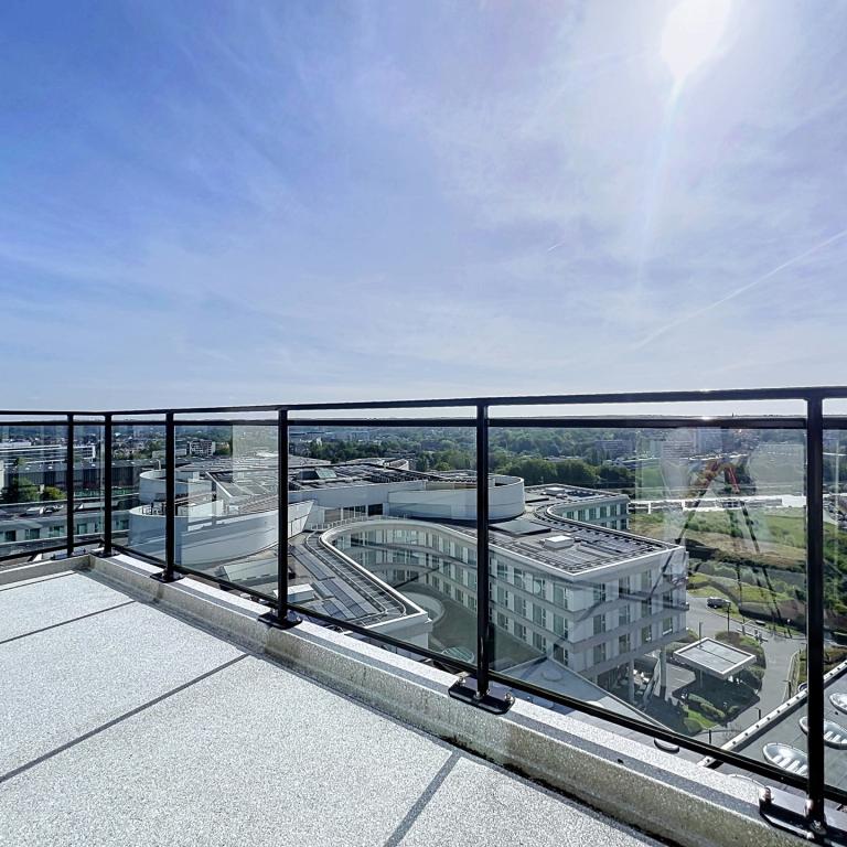 Triomphe : Magnifique penthouse 3ch + terrasses + pkg