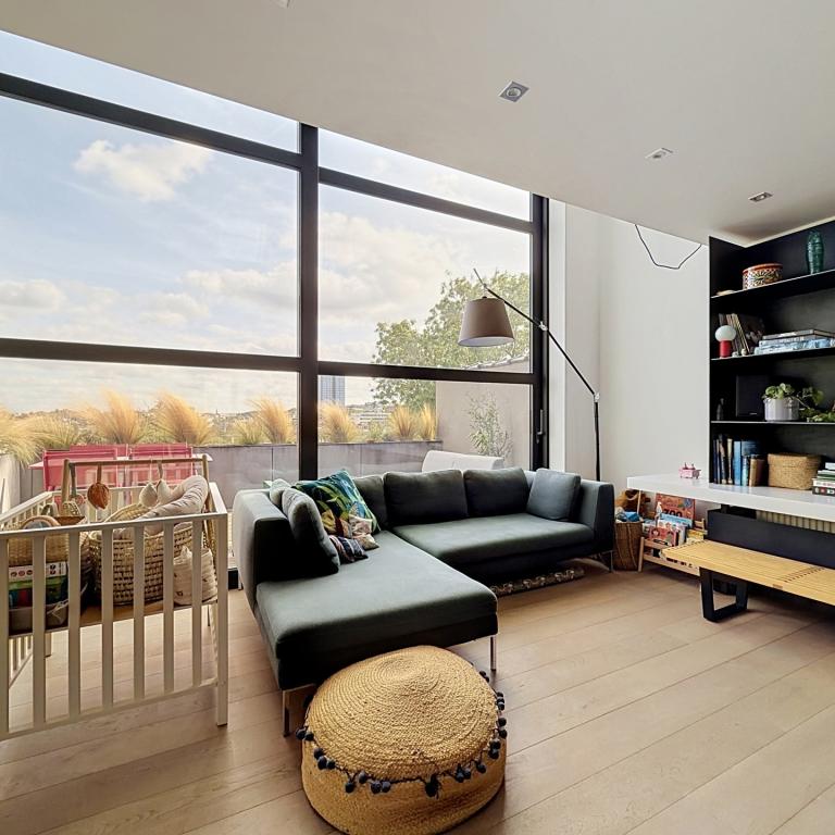 Flagey / Louise - Superbe duplex penthouse + terrasse !