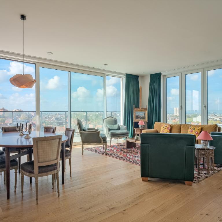 Cavell : Appartement 3 chambres + bureau, terrasses