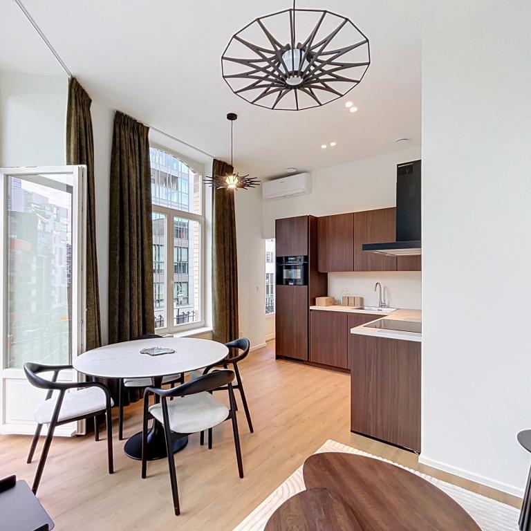 Cinquantenaire - Magnifique appartement 1 ch. rénové
