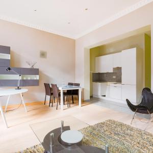 Quartier des Squares - Maison divisée en 4 appartements