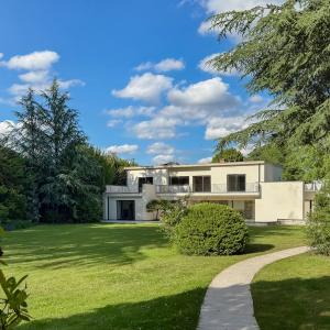 Propriété moderniste d'exception à Uccle