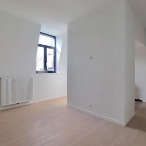 SOUS OFFRE! Anspach : appartement 2 chambres en bon état