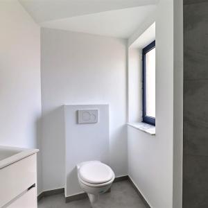 SOUS OFFRE! Anspach : appartement 2 chambres en bon état