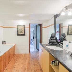 Maison de Rapport 4 unités + jardin et terrasses