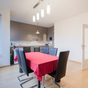 SOUS OFFRE !! Place Brugmann : Splendide duplex 2 chambres et parking