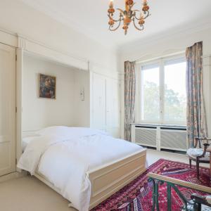 SOUS OFFER !! Cambre, splendide appartement de caractère, 4 ch et garage 