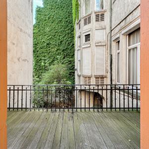SOUS OFFER !! Cambre, splendide appartement de caractère, 4 ch et garage 